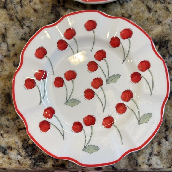 🍒Tag Red Cherry Design Appetizer 4 piece Set - Picture 4 of 6